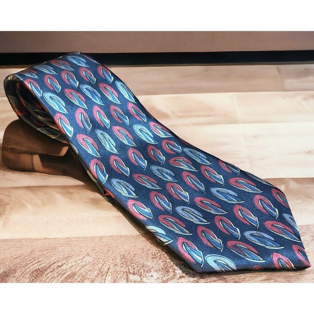 Johnny O 100% Silk Tie Shark Fin Navy Blue Red